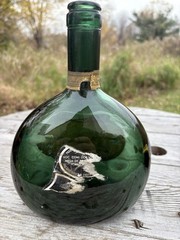 VTG Mateus Rose Wine Bottle. 1 Pt 9oz. Made In Portugal. Empty