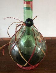 VTG Italy Maggio Red Wine Decanter Basket Green Glass Bottle Ice Chamber 1950s