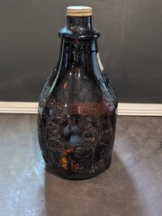 Rare Vintage Maywood Glass Amber Wine Jug – Half Gallon – Grape Design