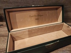 Vintage 1985 Cuvee&rsquo; Dom Perignon Champagne Empty Green Box