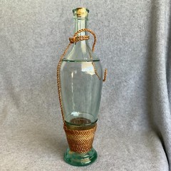 Vintage Tall Chianti Empty Wine Bottle in Straw Wicker Basket 12&Prime; – Beautiful!