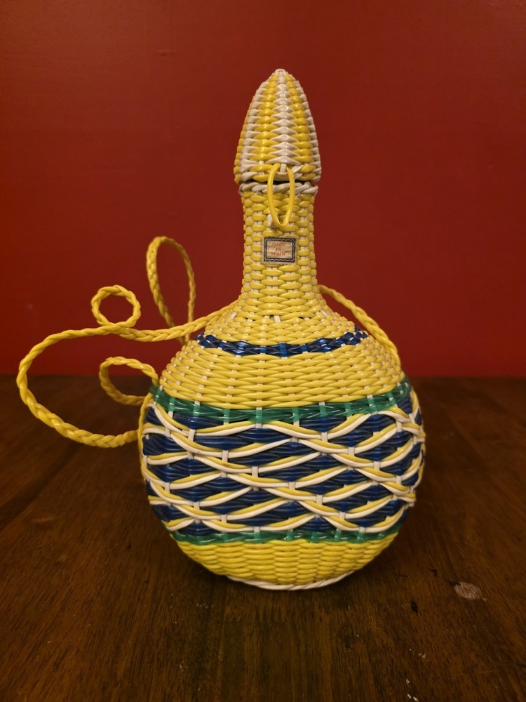 Vintage Viresa Green Glass Bottle Plastic Wicker Hand Woven Made In Spain