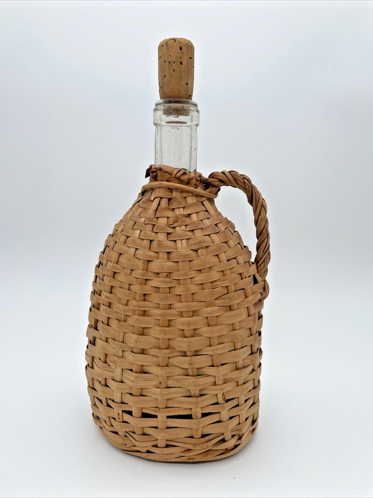 Vintage Rattan Wicker Wrapped Liquor Wine Bottle w/ Handle and Stopper 10&Prime; Empty