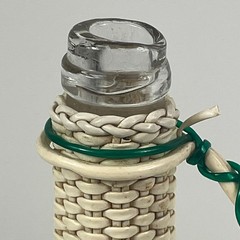 Vinicola Aragona Vintage Woven Plastic Wine Bottle Decanter Green White Spanish