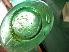 GREEN DEPOSITATO WINE BOTTLE DAMSEL HIPPED RIPPLE GLASS ROUND BOTTOM