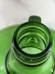 Vintage Green Glass 3 Liter Decanter Jug With Ring Handle And Cap 10.75” x 6.5”
