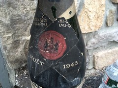 RARE HUGE 1943 MOET CHANDON CHAMPAGNE DISPLAY BOTTLE GLASS ADVERTISING CENTENARY