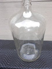VINTAGE MADE ITALY HEAVY GLASS 5 GALLON WINE -WATER BOTTLE 21 x 10 in – XX 8 C