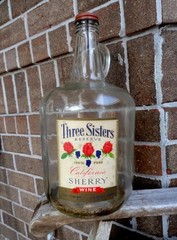 1950 THREE SISTERS CALIFORNIA SHERRY WINE One Gallon Bottle JACKSONVILLE, FLA