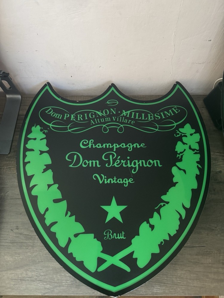 RARE DOM PERIGNON 3-D LIGHTED SIGN 22”x23”