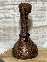 VTG Spanish Wine Decanter Tooled Leather Glass W/ Chain & Cork 10×9 MCM 1970s