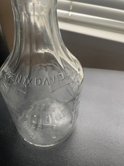 Mogen David Wine Corp Clear Glass Wine Bottle 4/5 Quart Collectible