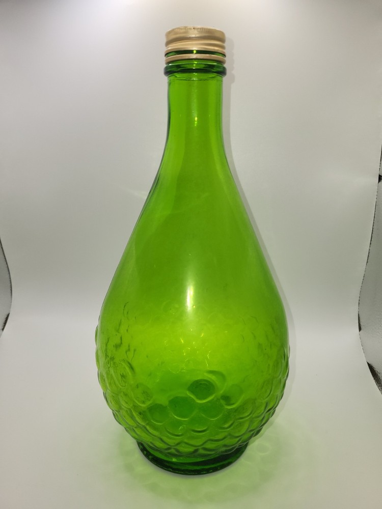 Gallo Half Gallon Flavor -Guard Green Glass Bottle Embossed Grapes & Vines VTG