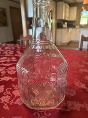 Vintage-57-Manischewitz Clear Half Gallon Wine Bottle,New York,USA(empty)(JU12A)