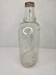 Vtg 1/2 Gal. Glass Wine Decanter Embossed Grape/Vine Design Bottle w/Lid Handle