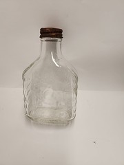 Vintage Berrycup Wines 2/5 Pint Glass Wine Bottle Yonkers, New York 5.25&Prime; T