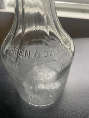 Mogen David Wine Corp Clear Glass Wine Bottle 4/5 Quart Collectible