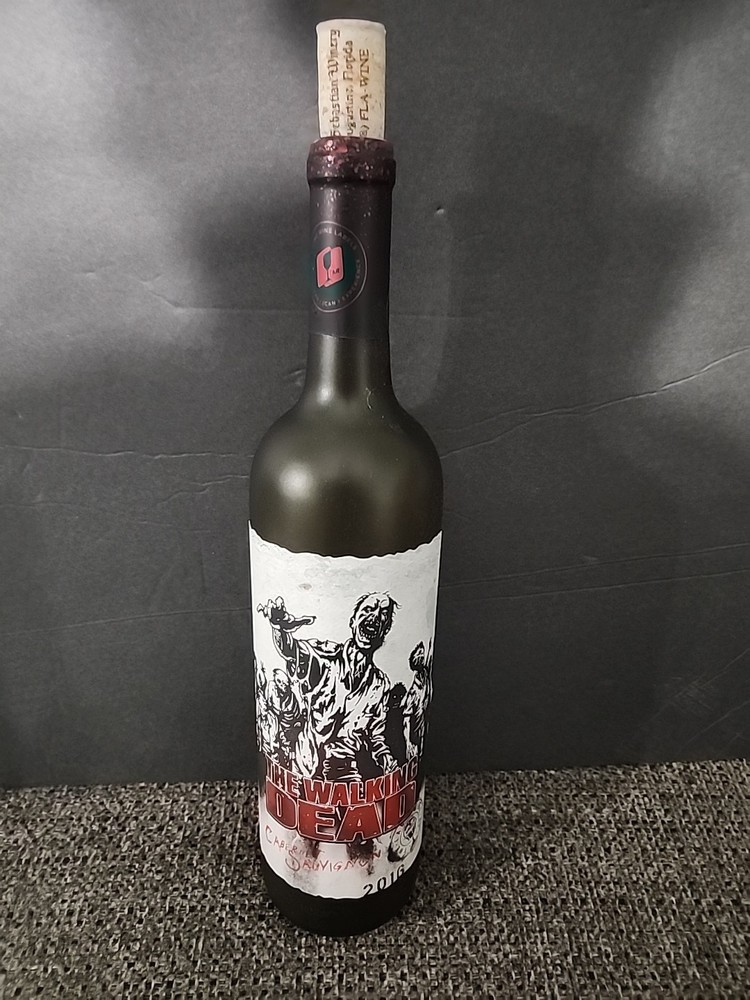 The Walking Dead Cabernet Sauvignon WINE Empty bottle 2016 Special ed. w/ cork
