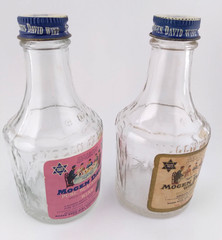 Mogen David Wine Sample 4 oz Bottles – Lot of 2 empty