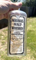 XXX RARE ANTIQUE AQUINAS MALT WHISKEY PAPER LABEL LABEL EMPTY BOTTLE !