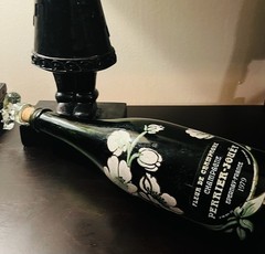 Perrier-Jouet 1979 750ml Fleur De Champagne Empty. Vntg Hand Painted Rhino Cork