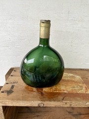Green Glass Mateus Rose Wine Bottle 1 Pint (Empty & Label Missing) 8”x6” Inch
