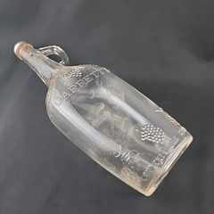 Vintage Garrett&rsquo;s American Wines Glass Wine Decanter Bottle Quart Grape