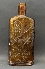 Vintage Bardenheier&rsquo;s Wine Amber Glass Embossed Pint Flask Bottle 1930s-1950s