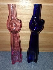 Vtg Riesling Wine Collectible Pair Of Cat Bottles-Cobalt Blue & Pink-Very Clean!