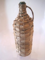 VTG 3 LITER LTR~RETSINA~STRAW WICKER COVERED GREEK WINE BOTTLE GREEN GLASS 1960