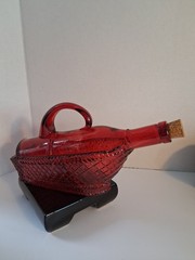 VTG! 1960&rsquo;s Crimson Red Glass »Wine Bottle In A Basket » Figure; « La Mediterranea »