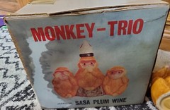 FANTASTIC 1970 No Evil Wise Monkey Trio Sasa Plum Wine Ceramic Decanter with Ori