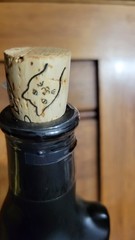 2020 Rheinhessen Riesling “Happy Cat” Black Figural Glass Empty Bottle With Cork