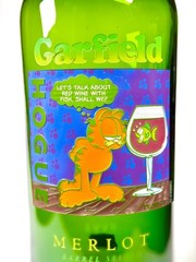 Rare Garfield Engraved 1995 Hogue Cellars Merlot magnum wine bottle