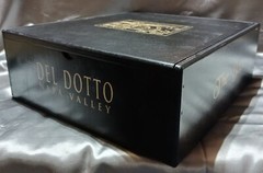 Del Dotto Napa Valley- « The Beast » Empty Wood Wine Box for 3 Bottles Beautiful!