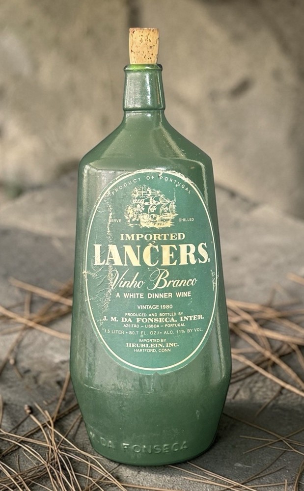 Vintage 1980 Lancers Vinho Branco White Wine Thick Green Bottle Portugal – EMPTY