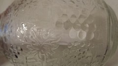 VINTAGE CLEAR GLASS WINE DECANTER BOTTLE EMBOSSED GRAPES LEAVES VINES 4/5 QUART