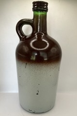 Vintage Strawberry Glen Wine Jug & Lid Mogen David Wine Co. 4/5 Quart