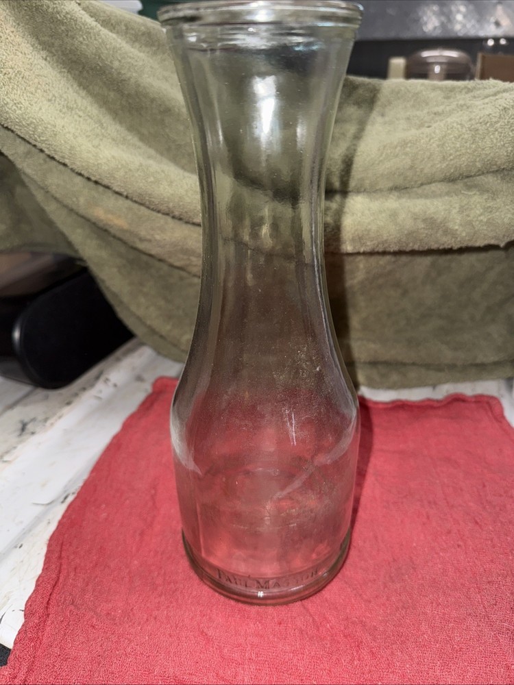 Vintage Paul Masson Glass Wine Carafe 10 3/4 » tall –