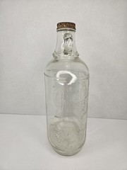 Vtg 1/2 Gal. Glass Wine Decanter Embossed Grape/Vine Design Bottle w/Lid Handle