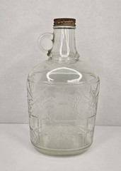 Vtg 1/2 Gal. Glass Wine Decanter Embossed Grape/Vine Design Bottle w/Lid Handle