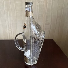 Vtg London Winery White Wine Dinner Ship Shaped Bottle 11.5”
