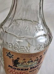 2 Mogen David Wine Bottles 4oz Blackberry & Rosè Vintage Pair