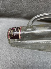 Canadian London Red Dinner Wine Empty Bottle with Handle Home Decor KG JD