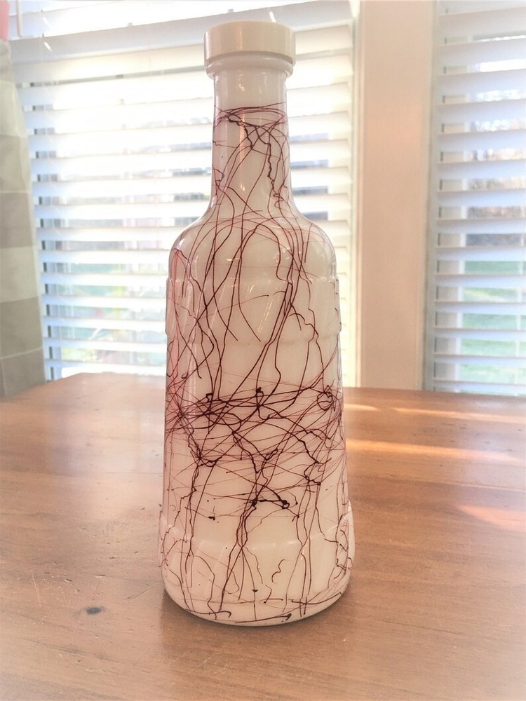 Vintage 1950&rsquo;s Welch&rsquo;s Wine Bottle in Drizzle Red w/Original Cap