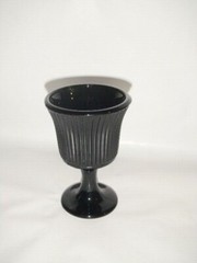 PITCH BLACK GLASS 4 1/8&Prime; RIBBED ROSE WINE GOBLET UNSIGNED VINTAGE 1940&rsquo;S- 1960&rsquo;S