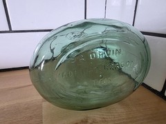VINTAGE SA Orvin Hand Blown Green Glass Deco Wine Bottle Made in Tarragona Spain