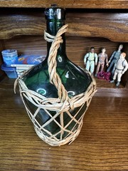 VTG Green Viresa Glass Demijohn Bottle w/ Wicker Basket 2L Spain Wine Jug EMPTY