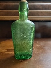 Vintage Liquor wine bottle made in Spain 1994 grapes and leaves embossed SAG