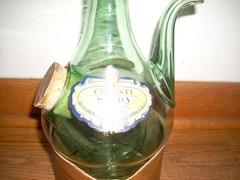 Vintage Chanti Spada Italian Wine Bottle Decanter with Ice Chamber.